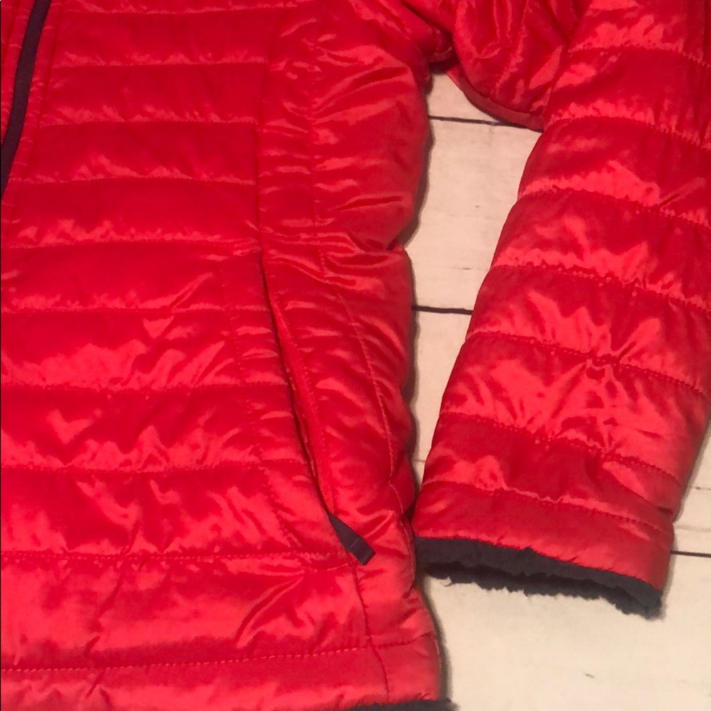 The North Face girls reversible puffer jacket - Picture 6 of 16